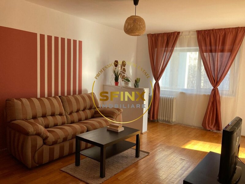 Alba Iulia, Decebal, de inchiriat 2 camere, renovat, totul nou, bloc 89, etaj 3/4.