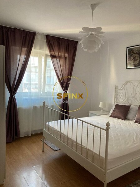 Alba Iulia, Decebal, de inchiriat 2 camere, renovat, totul nou, bloc 89, etaj 3/4.