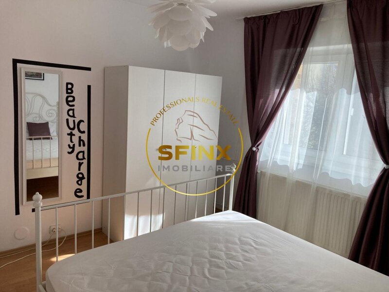 Alba Iulia, Decebal, de inchiriat 2 camere, renovat, totul nou, bloc 89, etaj 3/4.