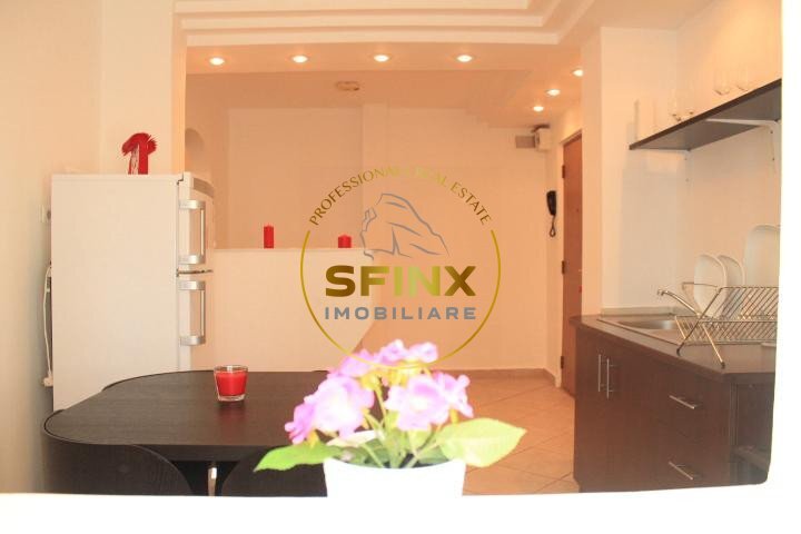 Alba Iulia, Decebal, de inchiriat 2 camere, renovat, totul nou, bloc 89, etaj 3/4.